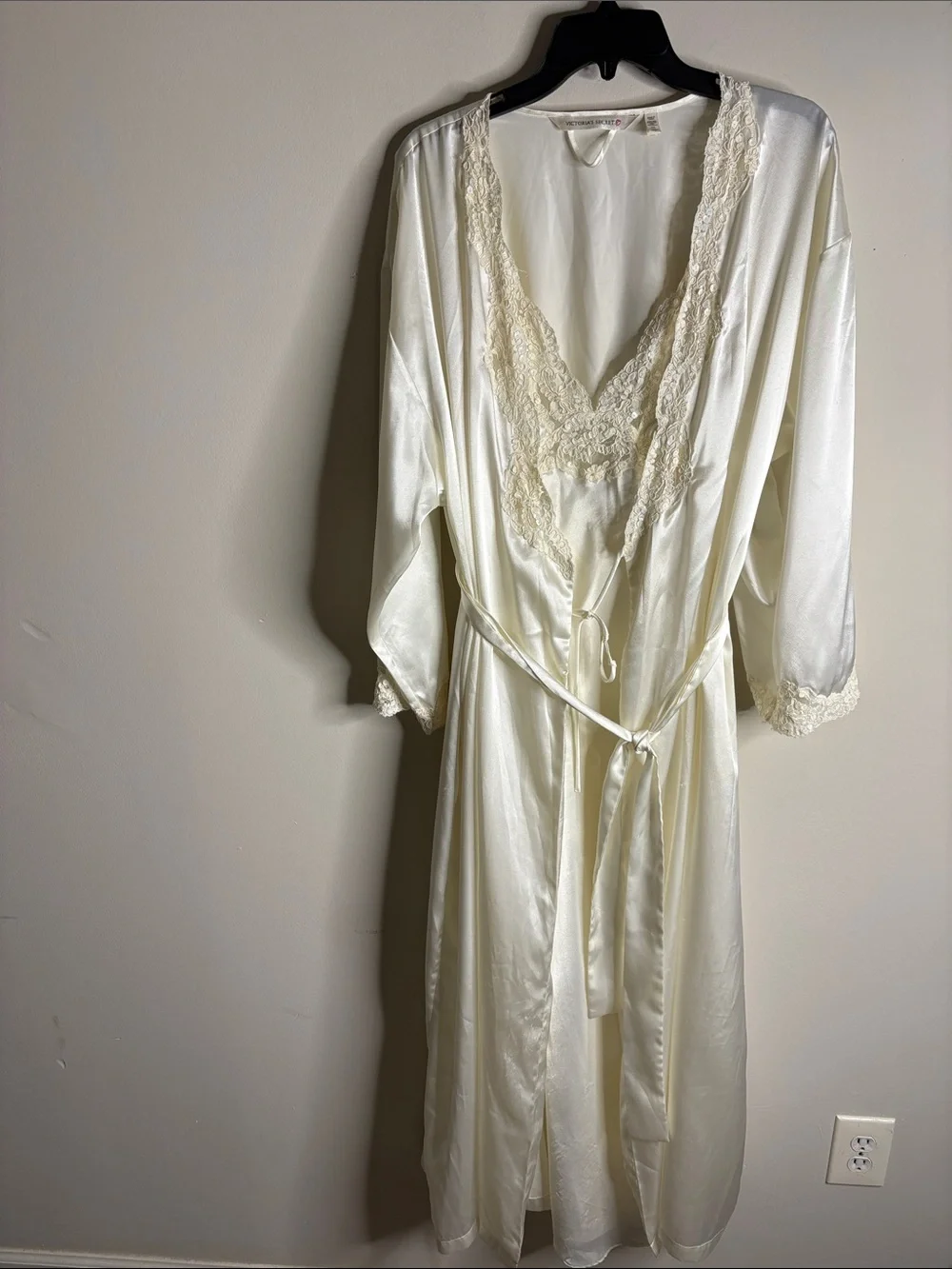 Vintage Victoria's Secret Cream Satin Robe and Lace Chemise Set